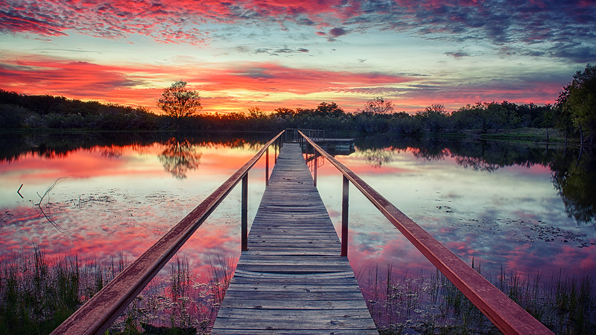 Landscape photographer traded her apartment for the open road ...