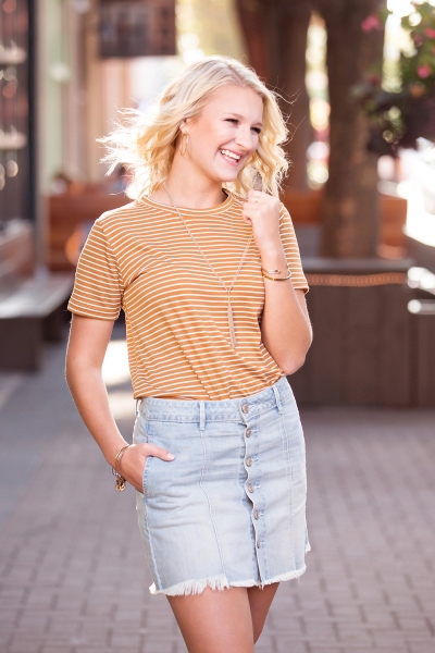 High school senior girl portrait by professional photographer Jenn Lewis