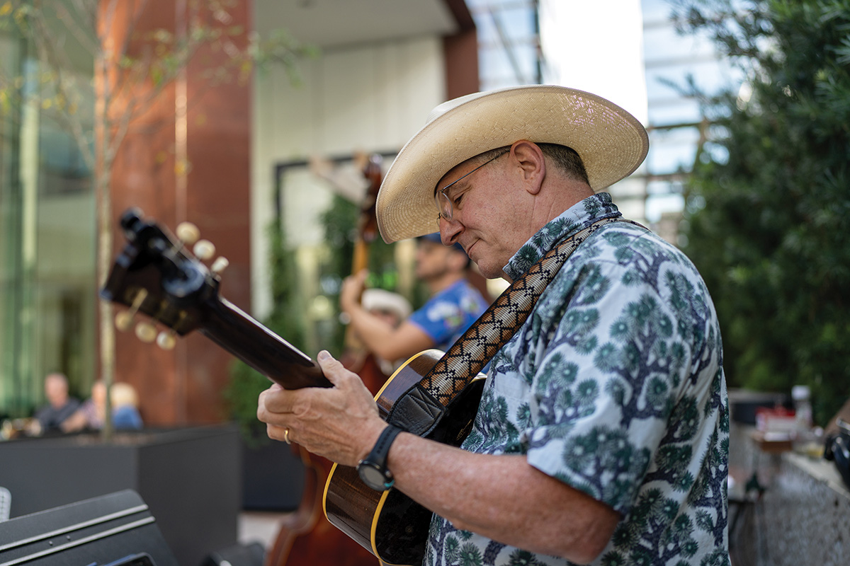 The Sony FE 35mm F1.4 GM lens is well suited for events and environmental portraits. This handheld capture of the Mutant County Line Band was exposed at f/1.4 for 1/320 second, ISO 100.