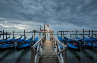 201810-header_20130506-venice-2013-0355.jpg