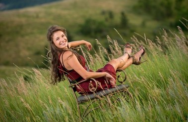 20186-header_8-miranda-in-chair.jpg
